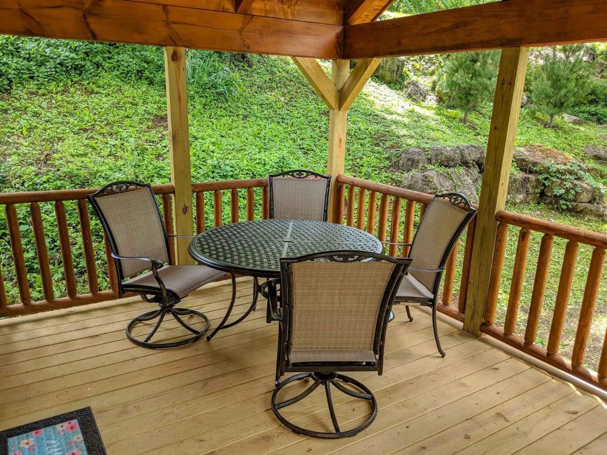 Elise Cabin Forest Retreat 5 Mins To Downtown Чаттануґа Екстер'єр фото